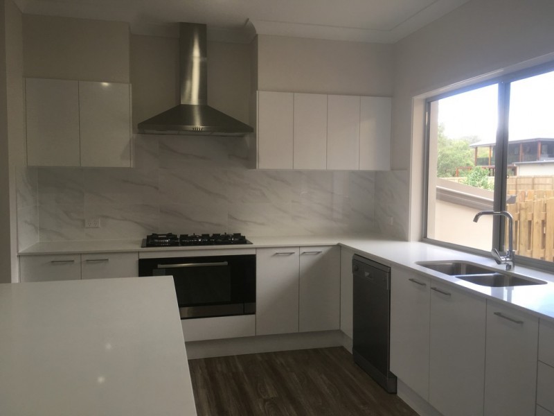 3 Greenview Place, Reedy Creek QLD 4227