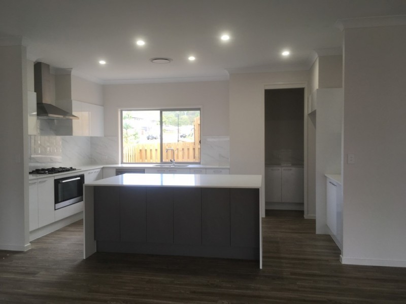 3 Greenview Place, Reedy Creek QLD 4227