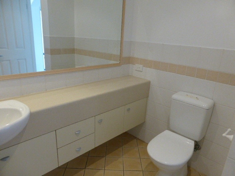 27 Woody Views Way, Robina QLD 4226