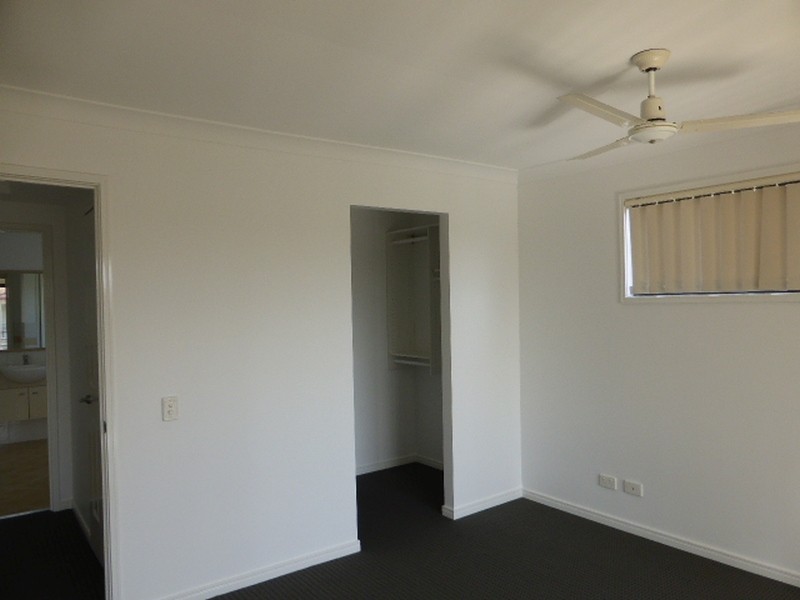 27 Woody Views Way, Robina QLD 4226