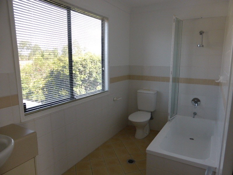 27 Woody Views Way, Robina QLD 4226
