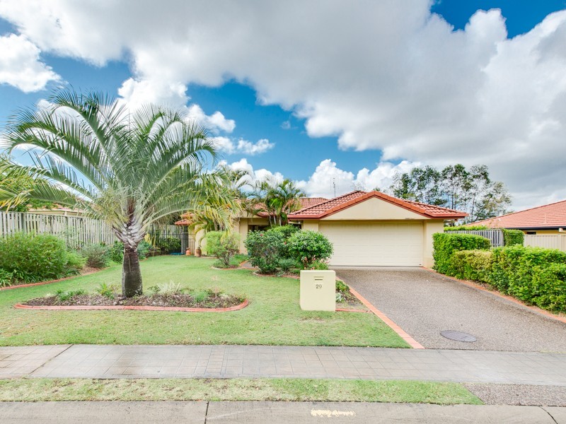 29 Langport Parade, Mudgeeraba QLD 4213