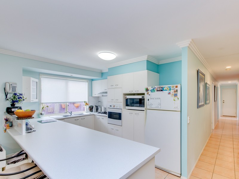 29 Langport Parade, Mudgeeraba QLD 4213