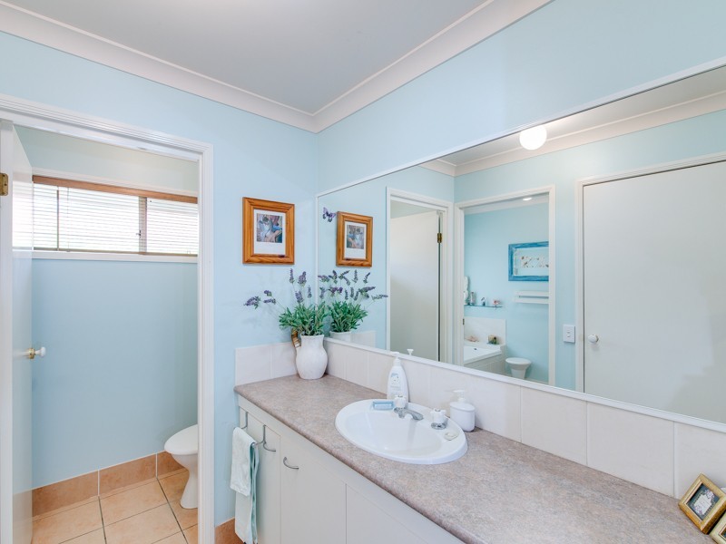 29 Langport Parade, Mudgeeraba QLD 4213