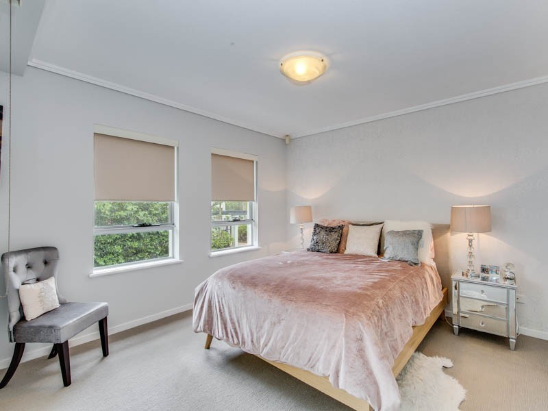 2/64 Riverwalk Avenue, Robina QLD 4226