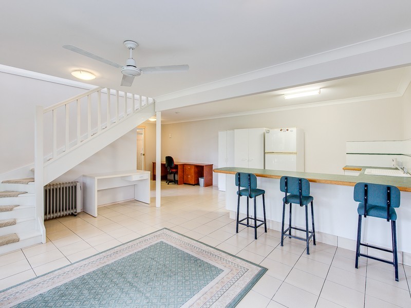 7 Chatswood Court, Robina QLD 4226