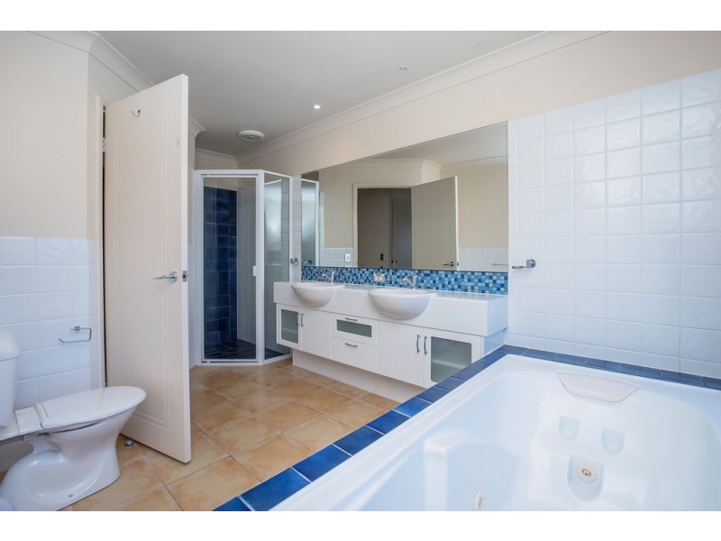 1022/1 The Cove Crescent, Carrara QLD 4211