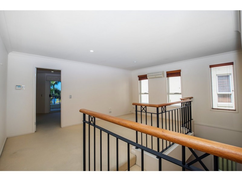 1022/1 The Cove Crescent, Carrara QLD 4211
