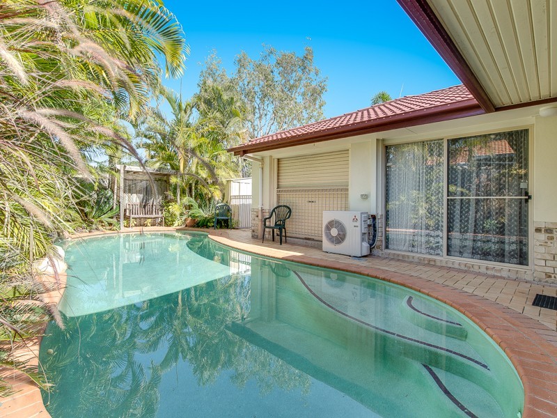 24 Madeline Street, Mudgeeraba QLD 4213