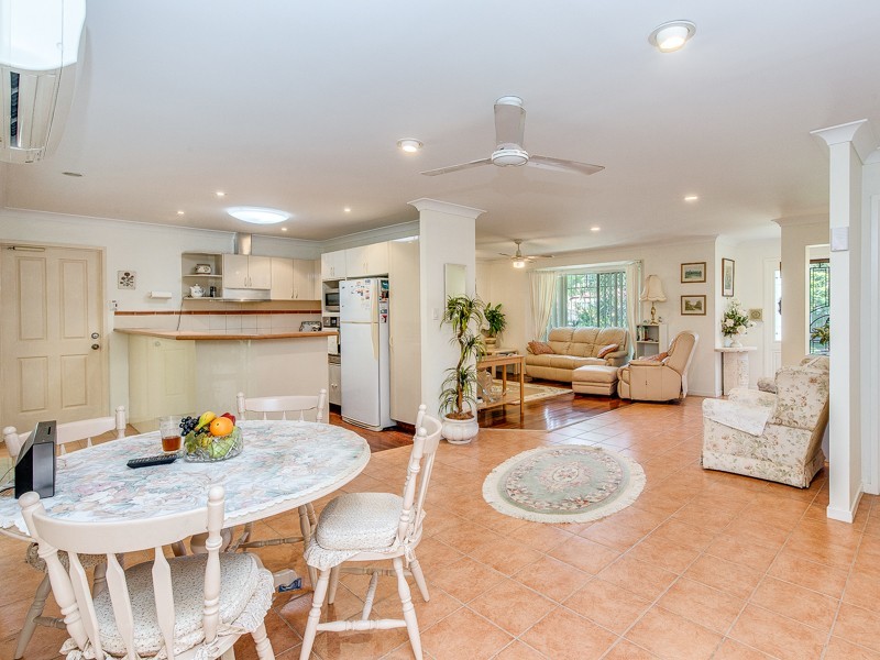24 Madeline Street, Mudgeeraba QLD 4213