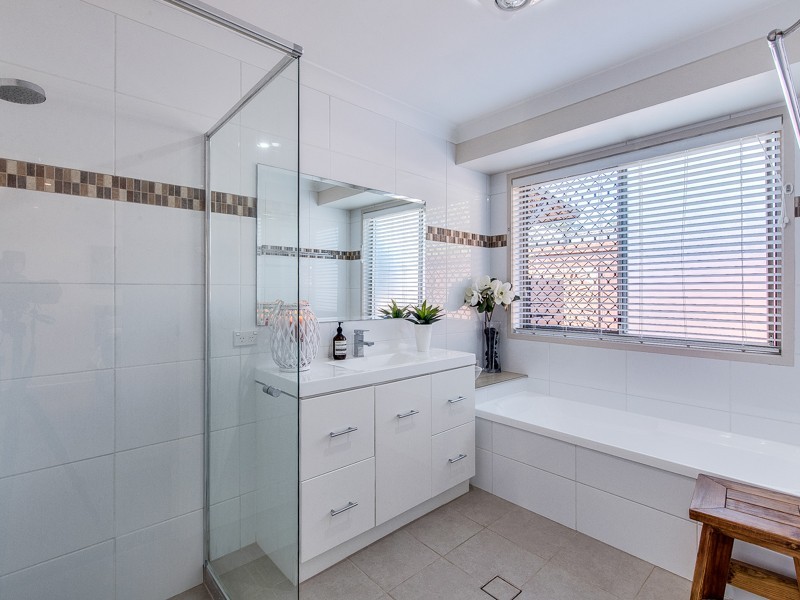 39 Ron Penhaligon Way, Robina QLD 4226