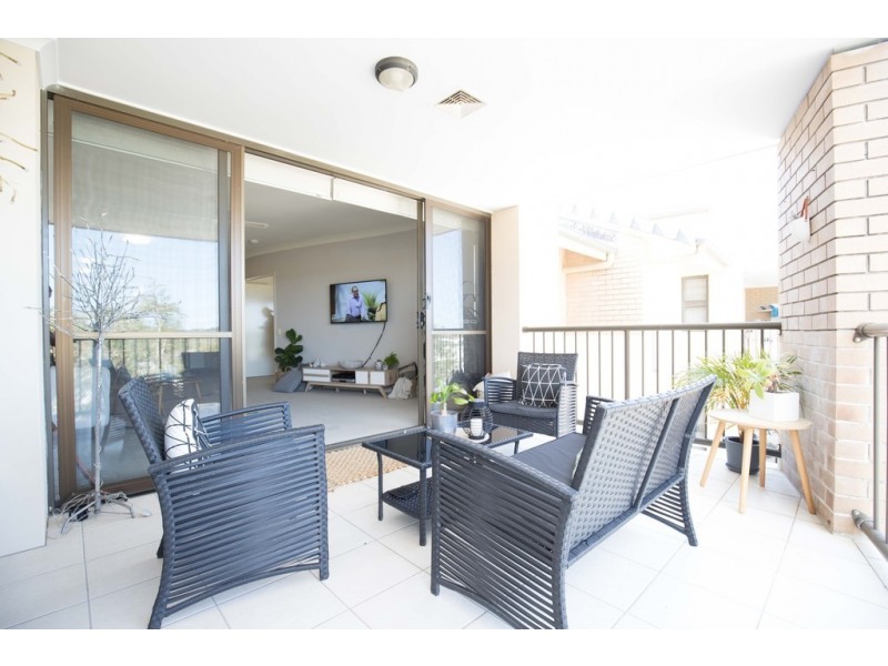 11/27 Ranier Crescent, Varsity Lakes QLD 4227