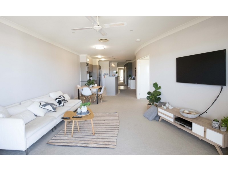 11/27 Ranier Crescent, Varsity Lakes QLD 4227