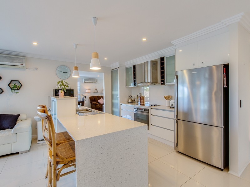 43 Langport Parade, Mudgeeraba QLD 4213