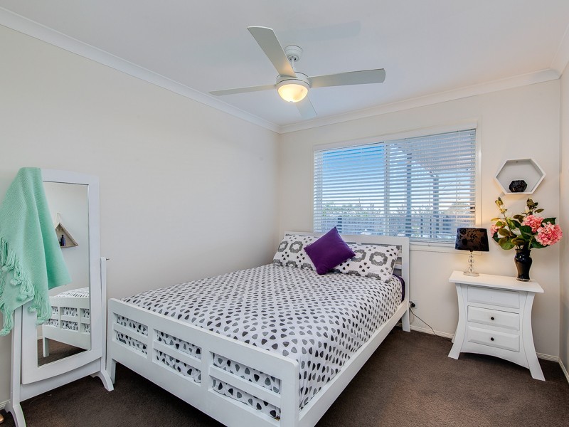 43 Langport Parade, Mudgeeraba QLD 4213