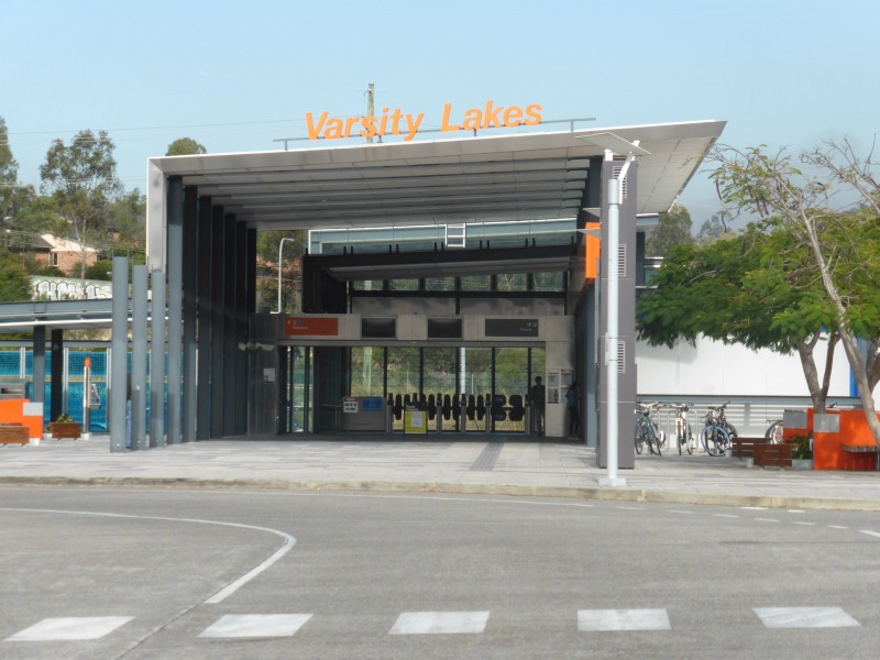 15 Imperia Crescent, Varsity Lakes QLD 4227