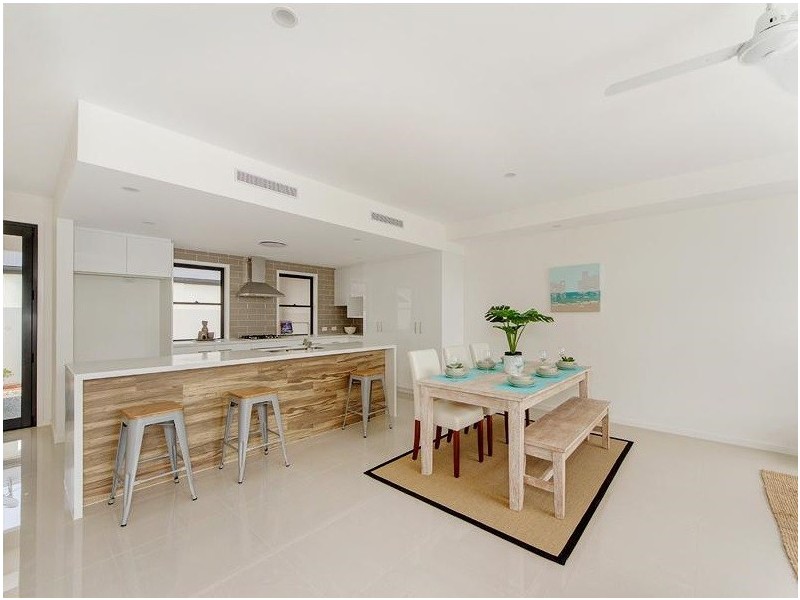 1and2/2 Heights Drive, Robina QLD 4226