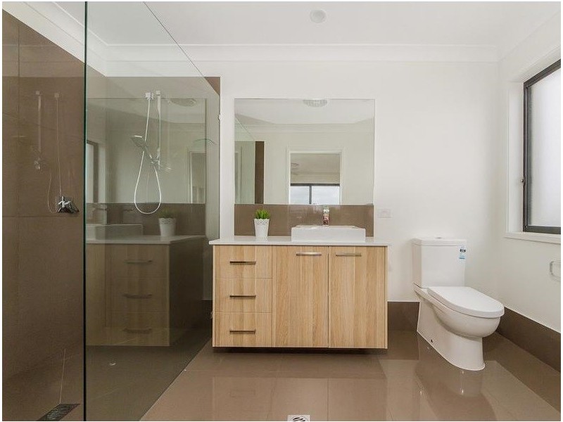 1and2/2 Heights Drive, Robina QLD 4226