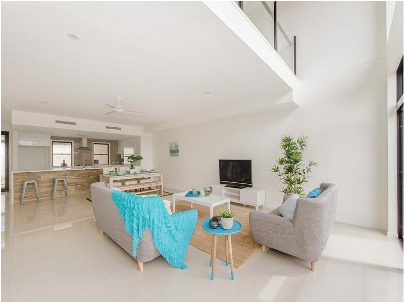 1and2/2 Heights Drive, Robina QLD 4226
