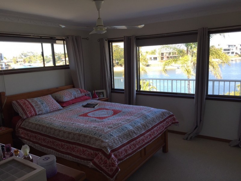 Broadbeach Waters QLD 4218