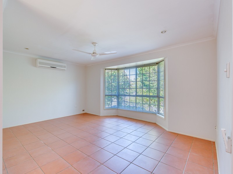 7 Angaston Avenue, Carrara QLD 4211