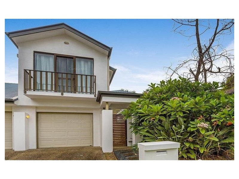 3/2 Wingate Court, Varsity Lakes QLD 4227