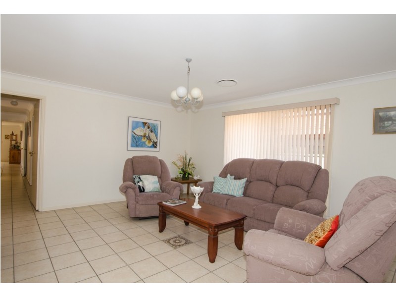 83 Cheltenham Drive, Robina QLD 4226