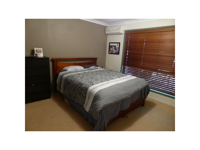 8 Vancouver Drive, Robina QLD 4226