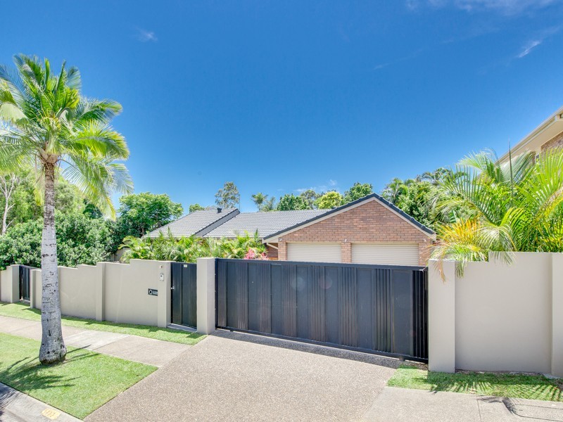 102 Manly Drive, Robina QLD 4226