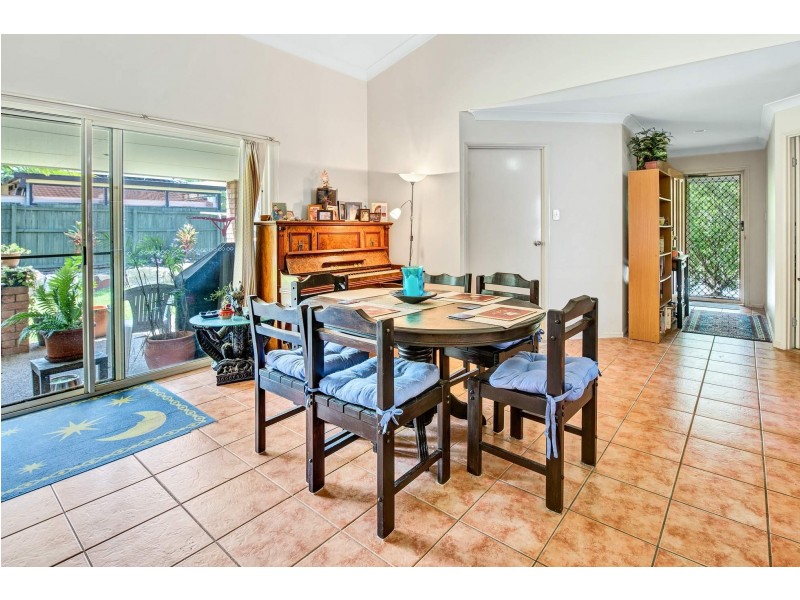 19 Batchworth Road, Molendinar QLD 4214
