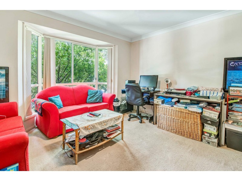 19 Batchworth Road, Molendinar QLD 4214