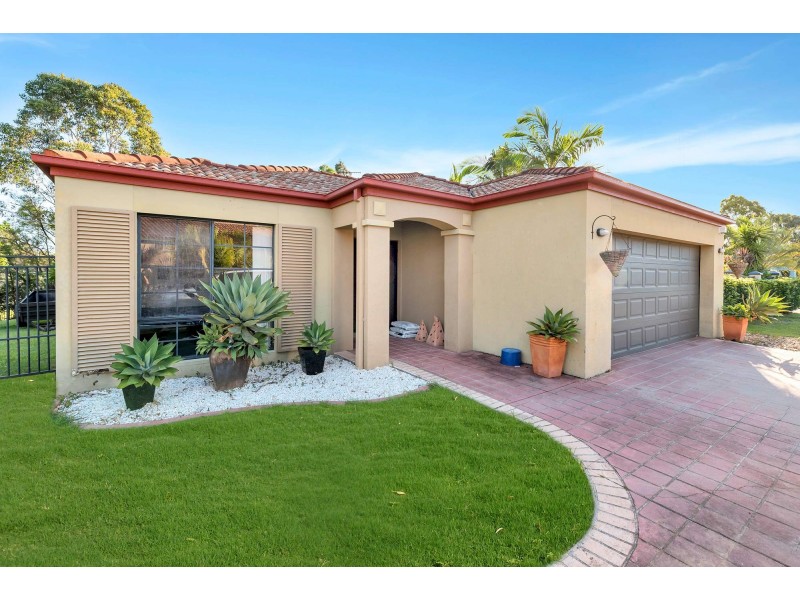 58 Woody Views Way, Robina QLD 4226
