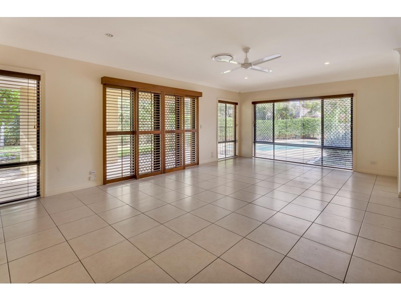 3 Eastside Esplanade, Helensvale QLD 4212