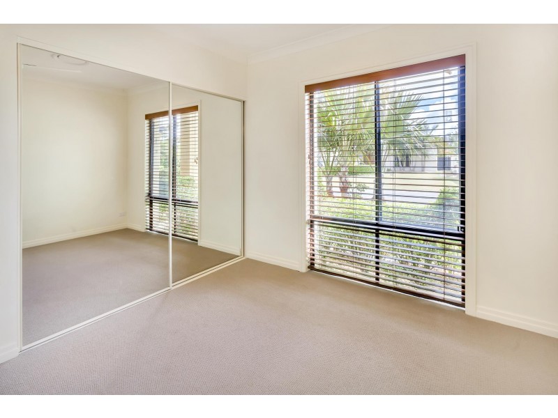 3 Eastside Esplanade, Helensvale QLD 4212