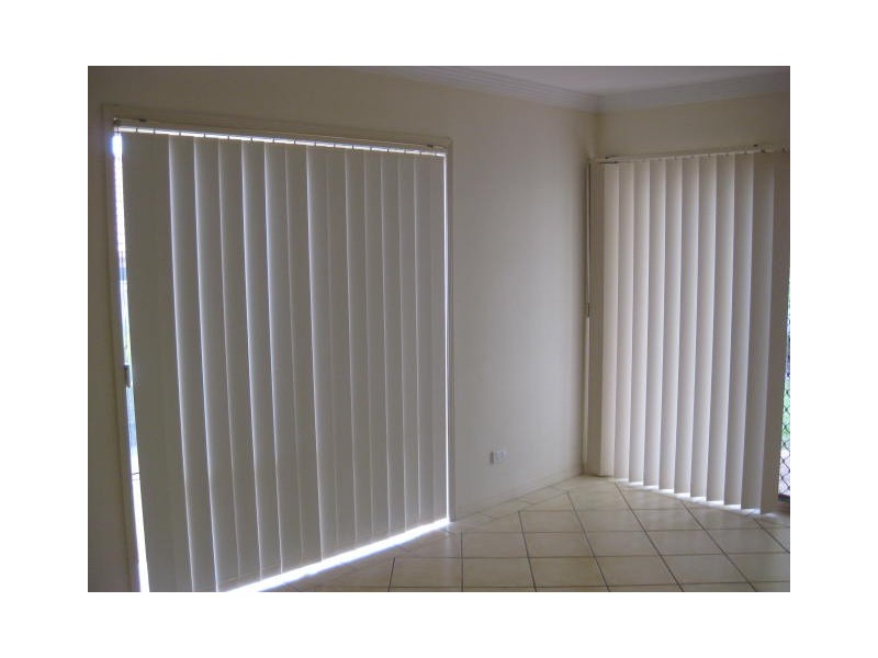 4 Highgate Lane, Robina QLD 4226