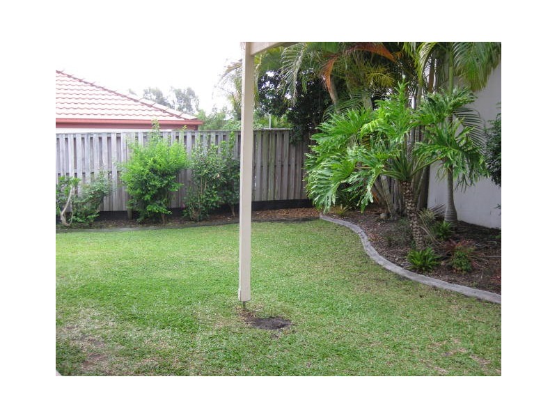 4 Highgate Lane, Robina QLD 4226