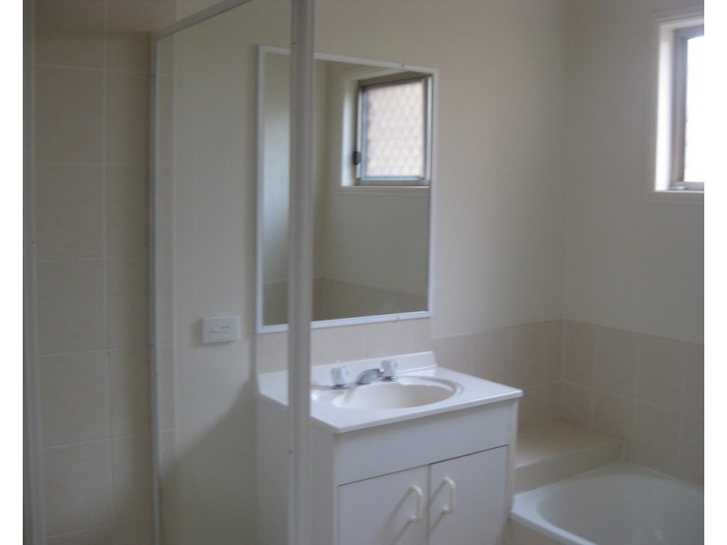 12/4 Yodelay Street, Varsity Lakes QLD 4227