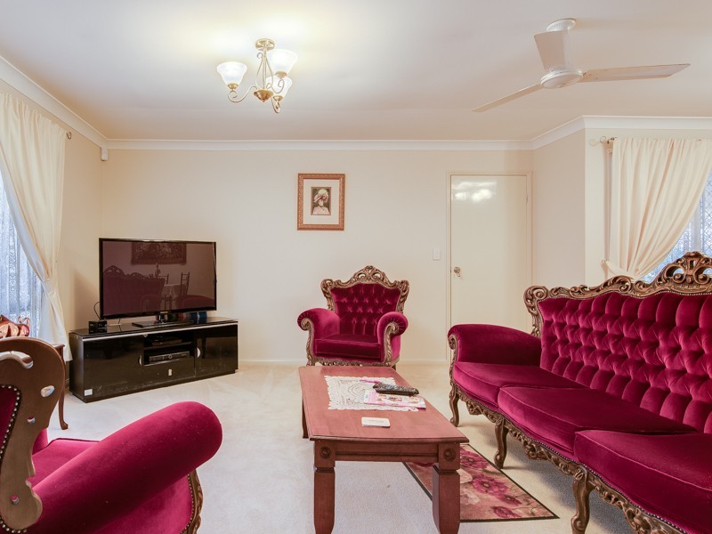 10 Jucara Avenue, Robina QLD 4226