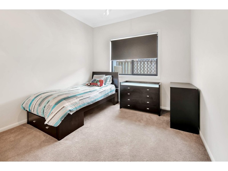 12 Tourangeau Crescent, Varsity Lakes QLD 4227