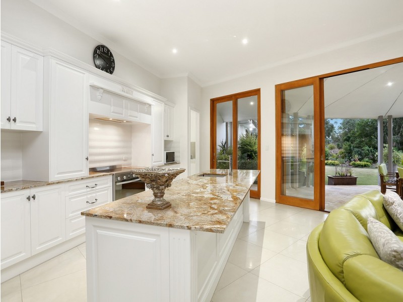2 Ginger Rogers Road, Maudsland QLD 4210