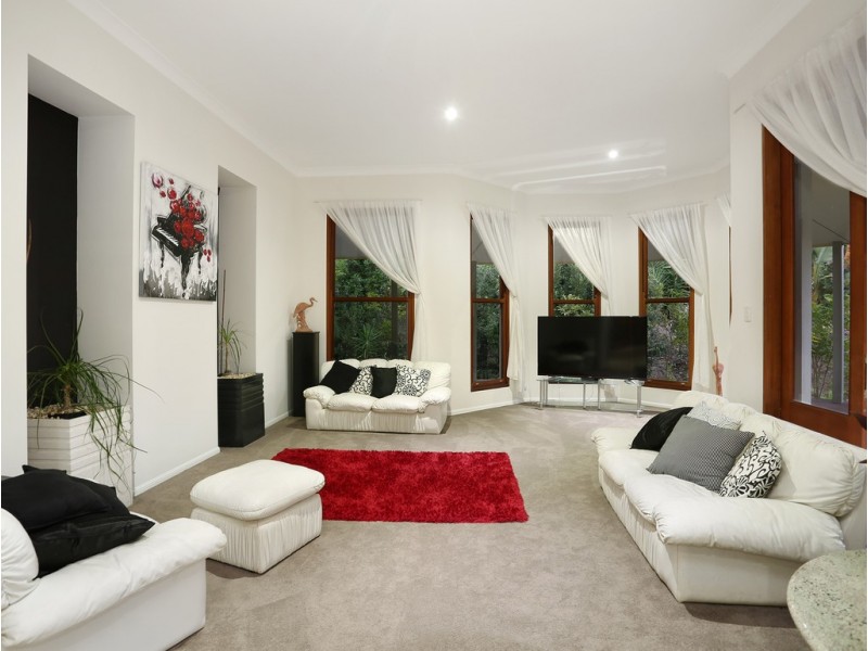 2 Ginger Rogers Road, Maudsland QLD 4210