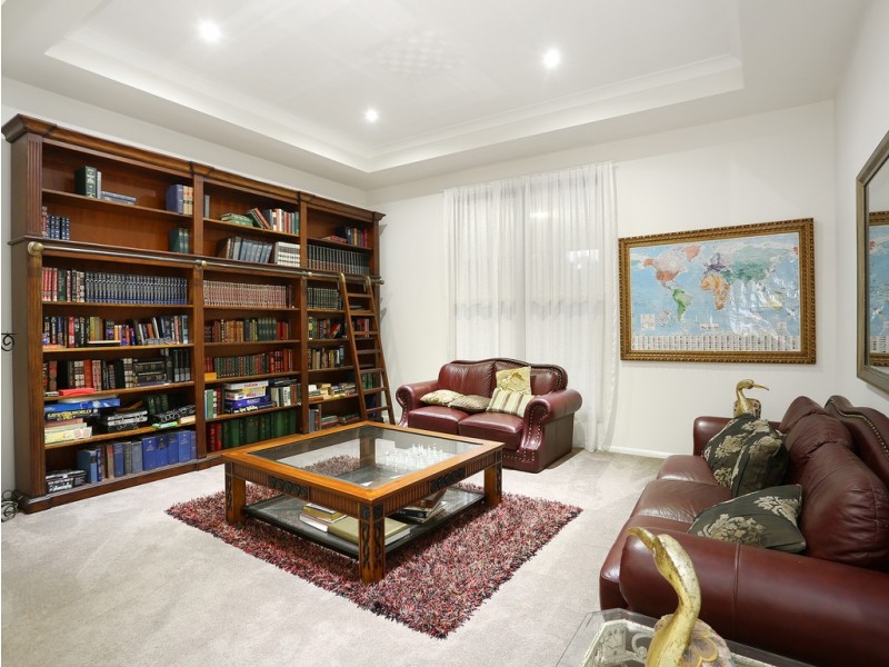 2 Ginger Rogers Road, Maudsland QLD 4210