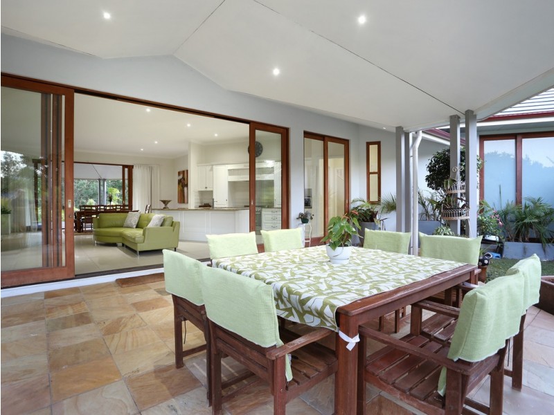2 Ginger Rogers Road, Maudsland QLD 4210