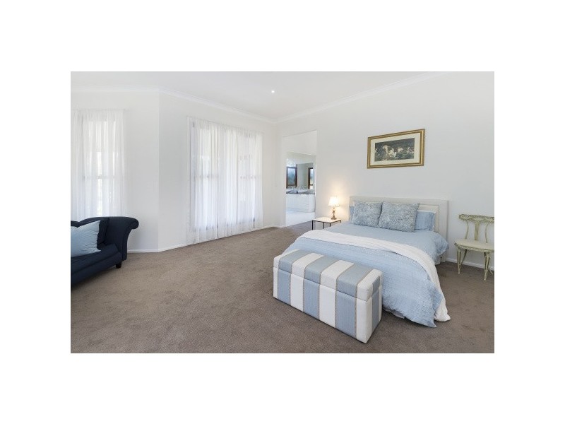 2 Ginger Rogers Road, Maudsland QLD 4210