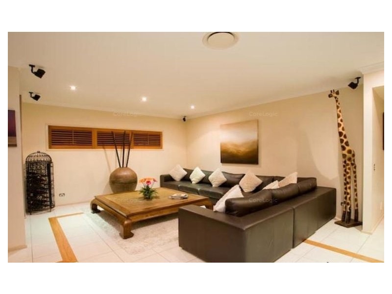 42 Lakelands Drive, Merrimac QLD 4226