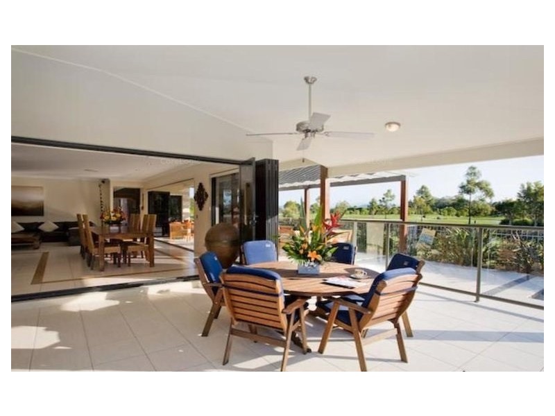 42 Lakelands Drive, Merrimac QLD 4226