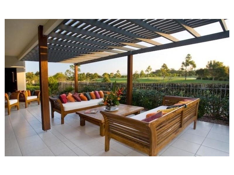 42 Lakelands Drive, Merrimac QLD 4226