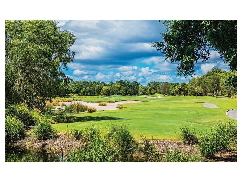 42 Lakelands Drive, Merrimac QLD 4226