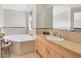 1/4 Ranier Crescent, Varsity Lakes QLD 4227