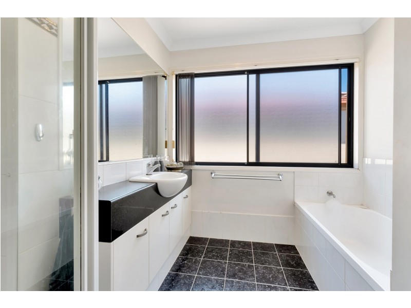 28 Camphor Wood Court, Robina QLD 4226